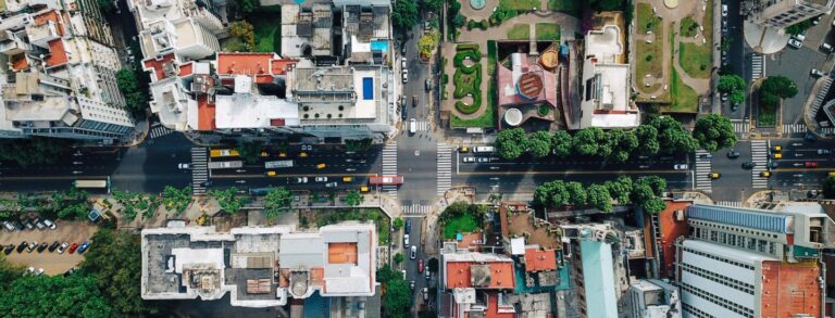 Şehirlerin İklime Dirençli Toplumlar İnşa Etmek İçin Sistem Değişikliği Yaklaşımına İhtiyacı Var